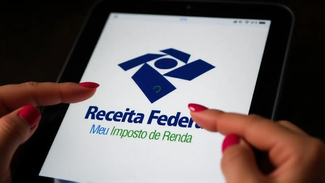 Trabalhadores recebem alerta sobre isenção no Imposto de Renda em 2026